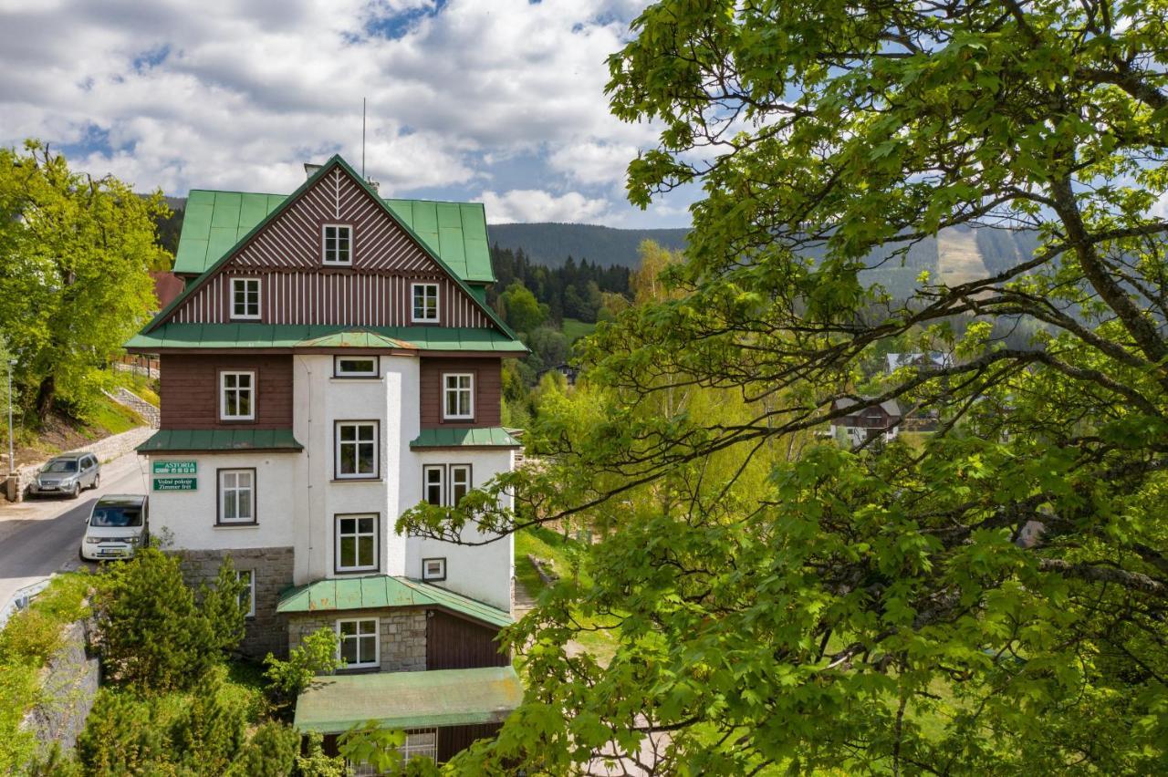 Astoria Inn Špindlerŭv Mlýn Exteriér fotografie