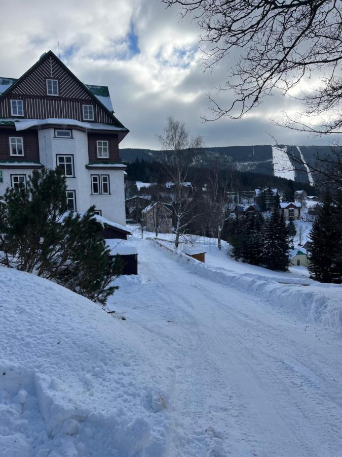 Astoria Inn Špindlerŭv Mlýn Exteriér fotografie