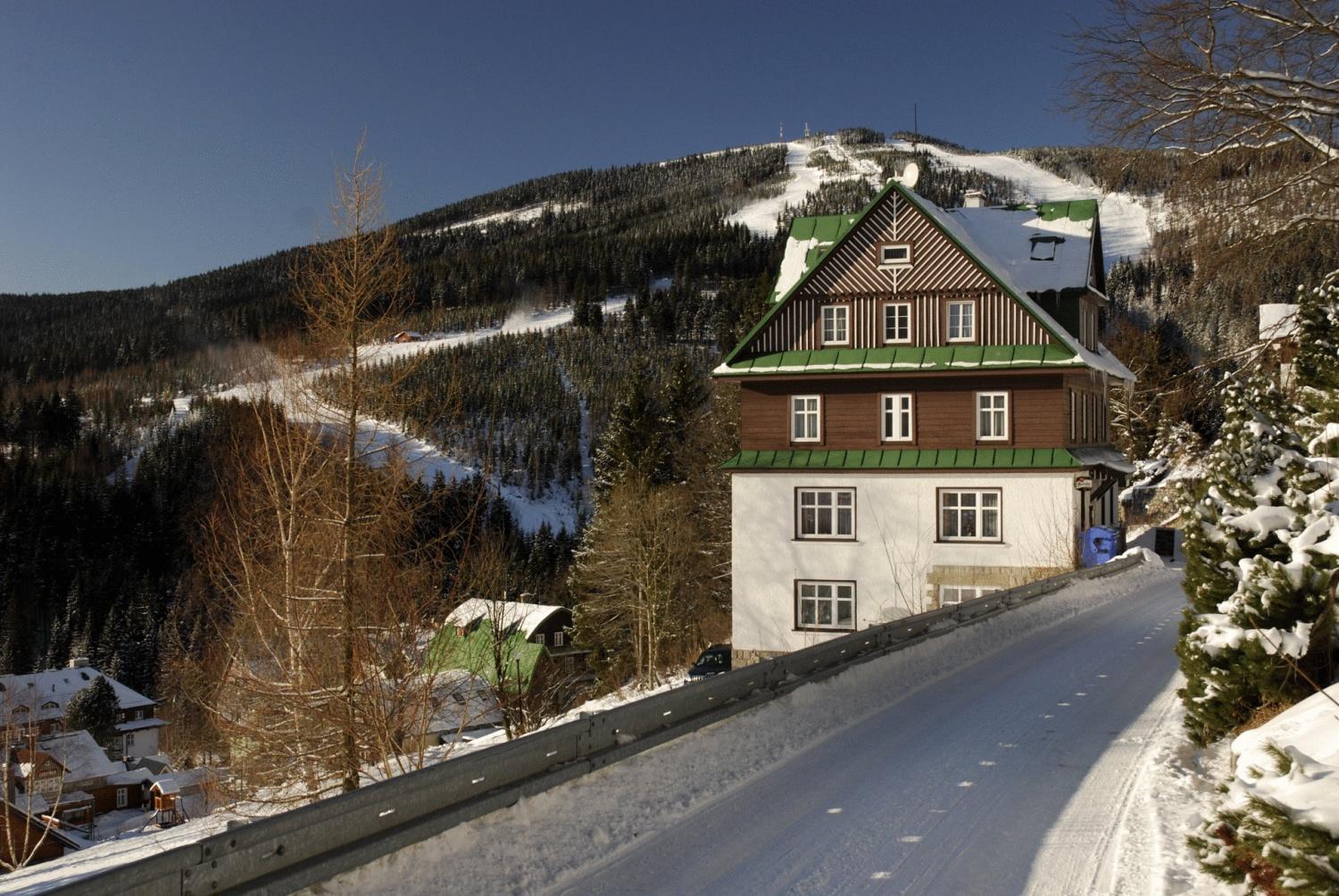 Astoria Inn Špindlerŭv Mlýn Exteriér fotografie
